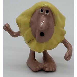 Vintage 1950's Hagen Renaker Little‎ Horribles yellow Beach Boy figurine